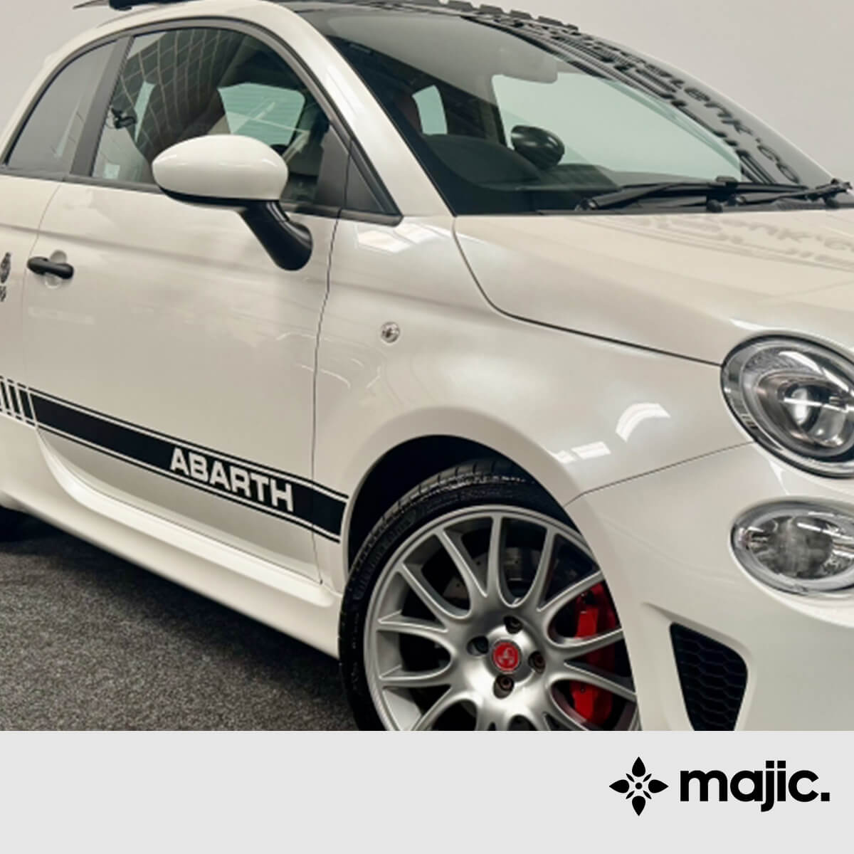 Abarth Ghiaccio White Pearl Paint (227/B)