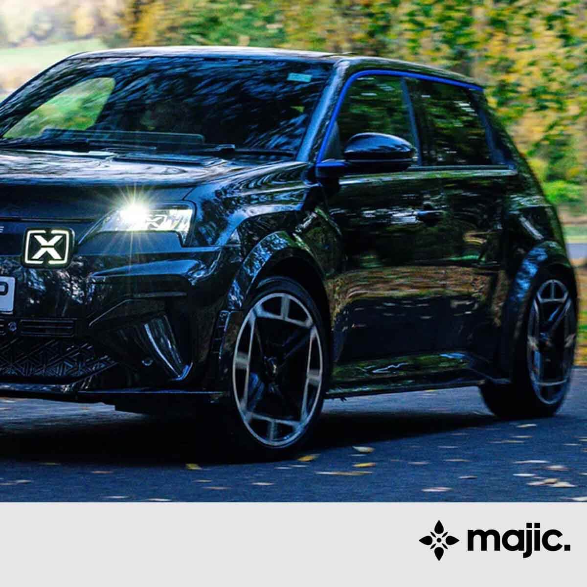 Alpine Deep Black Metallic Paint (GNA)