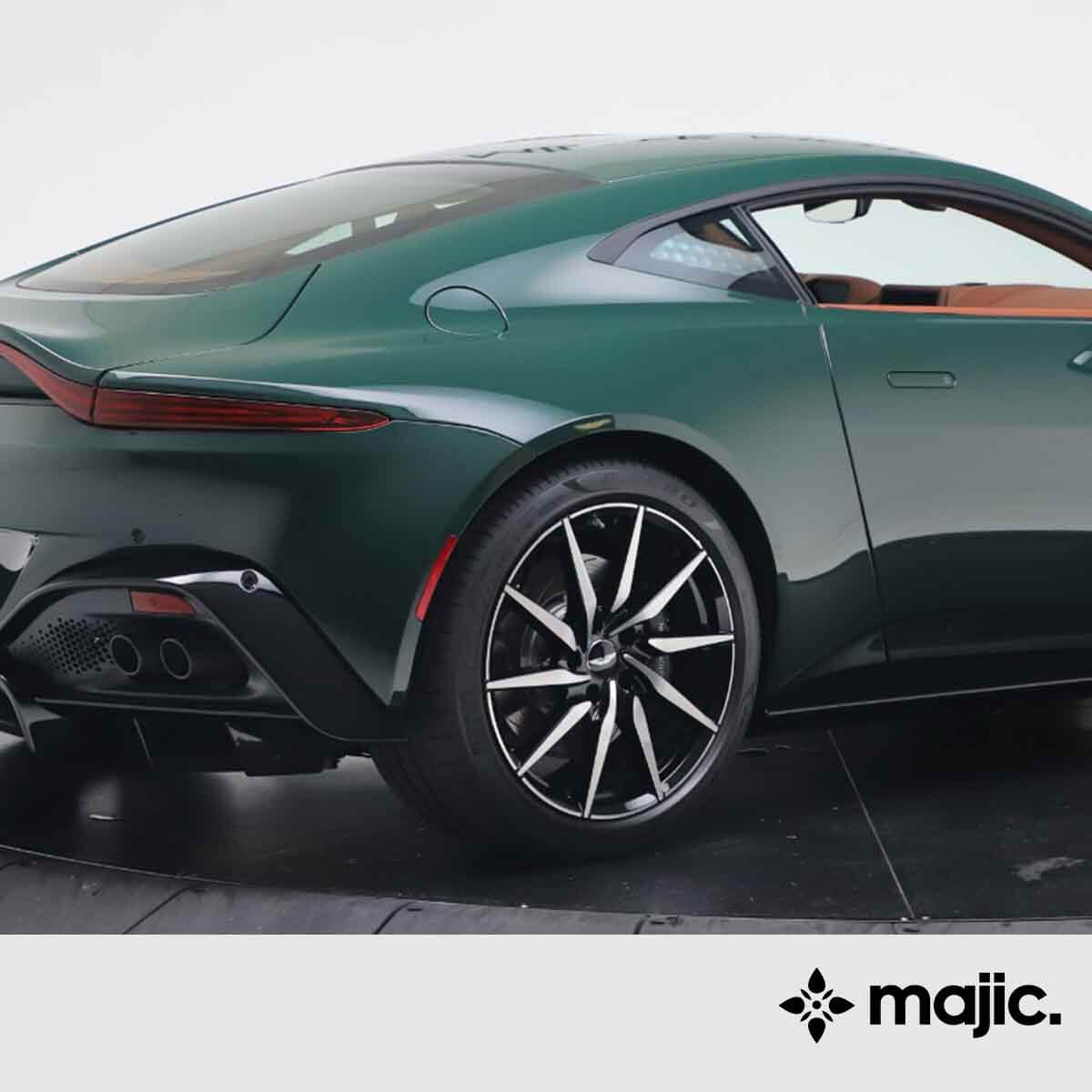 Aston Martin British Racing Green Paint (1107)