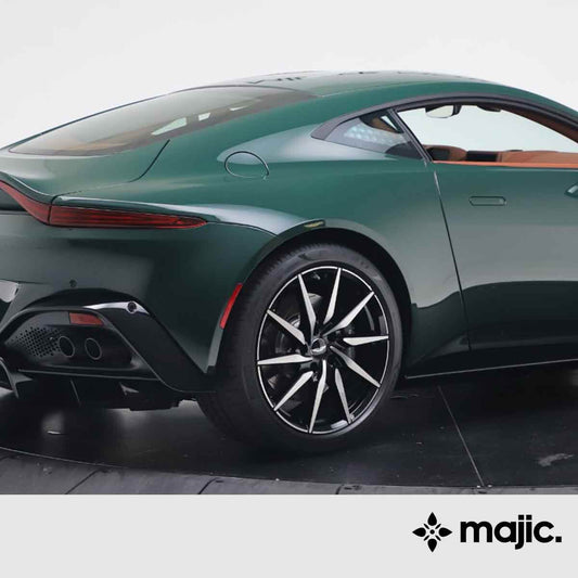 Aston Martin British Racing Green Paint (1107)