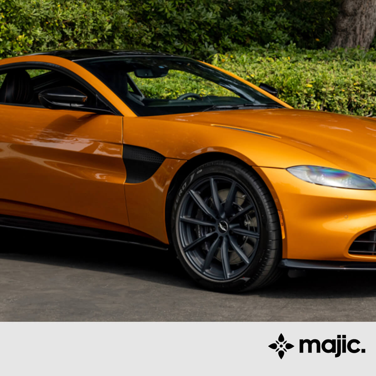 Aston Martin Golden Saffron Paint (AM6004)