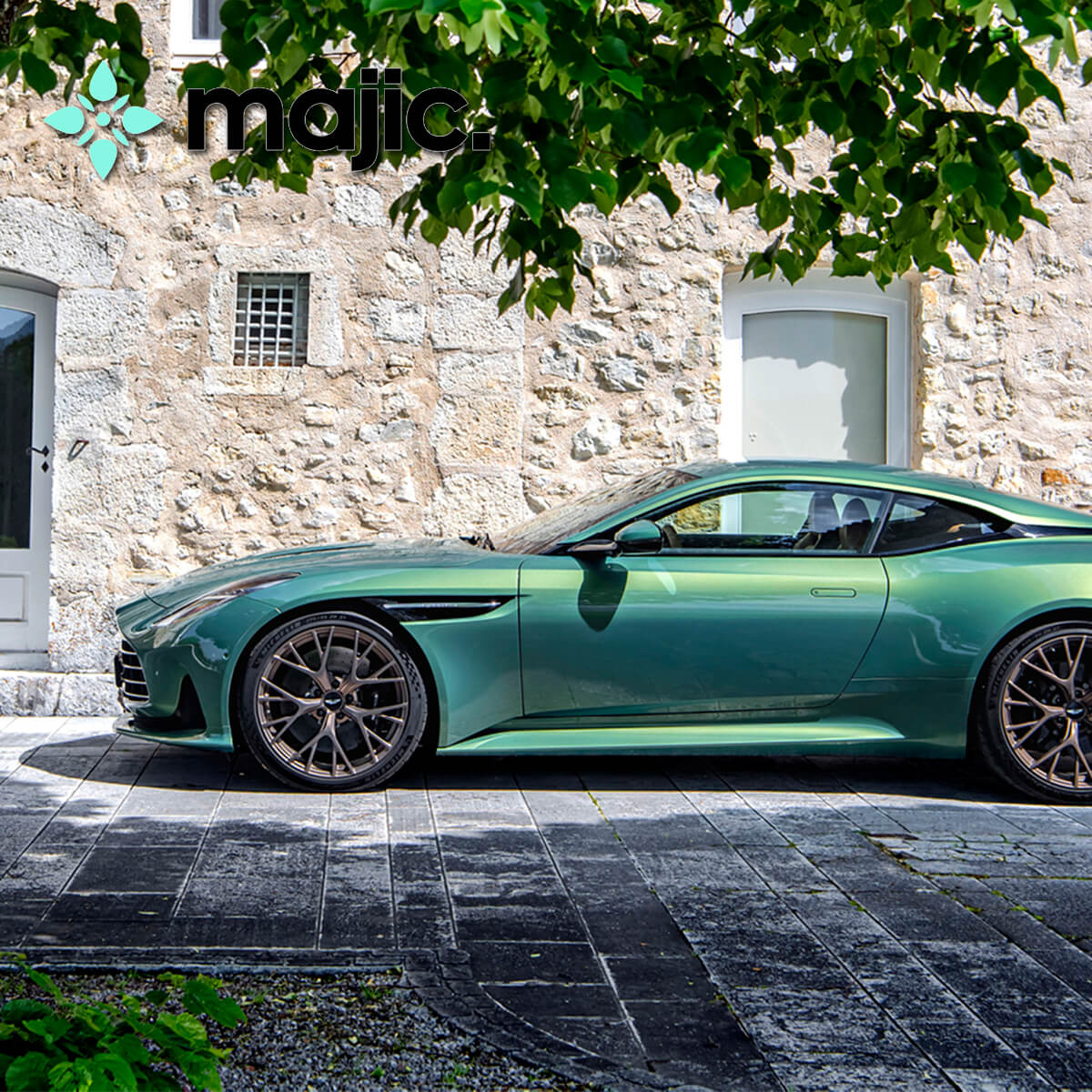 Aston Martin Iridescent Emerald Green Paint