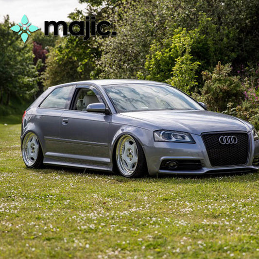 Audi Akoya Silver Paint (LY7H)