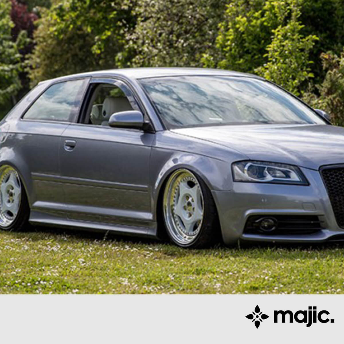 Audi Akoya Silver Paint (LY7H)