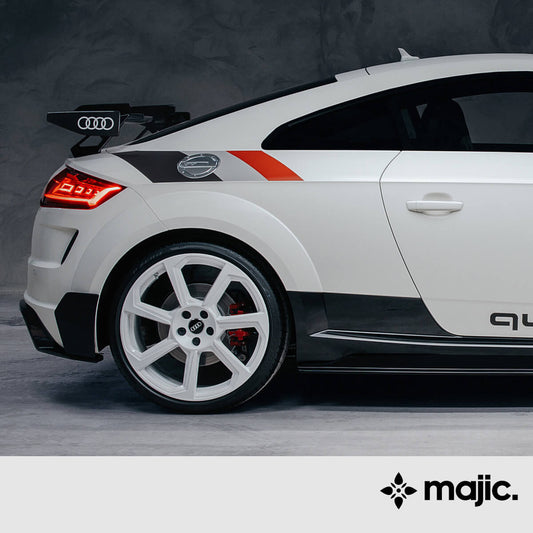 Audi Alpine White Paint (L90E)