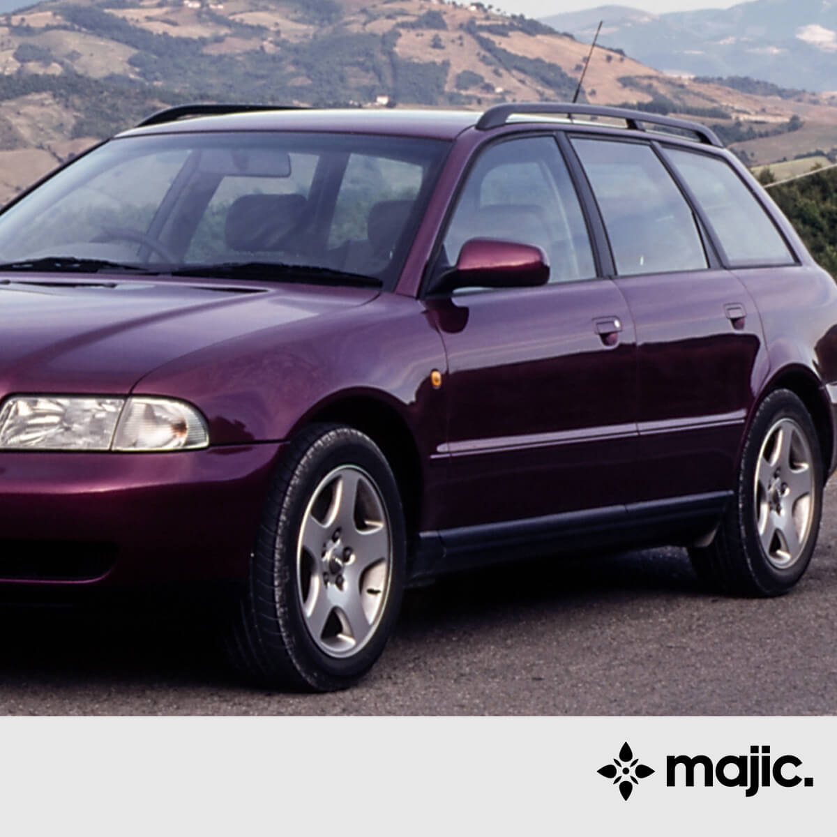 Audi Brilliant Violett Paint (LY4C)