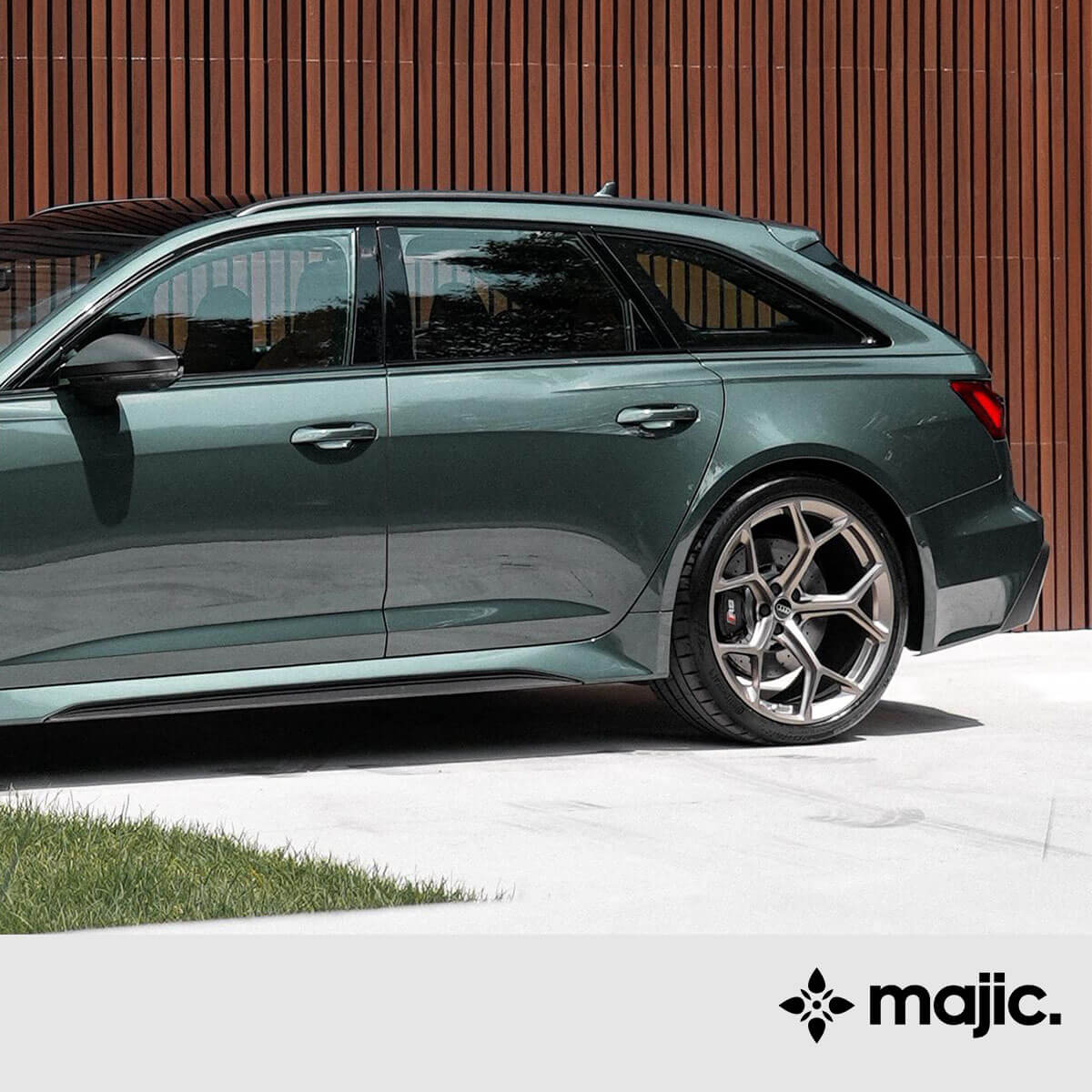 Audi Camouflage Green Paint (X6T)