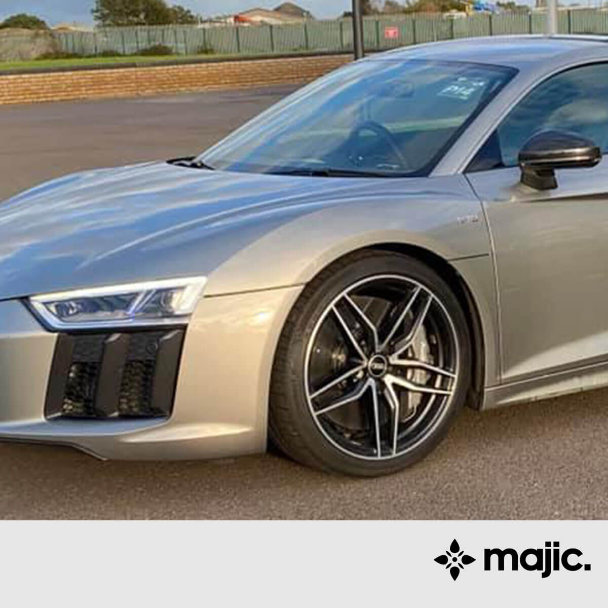 Audi Comet Grey Paint (7748)