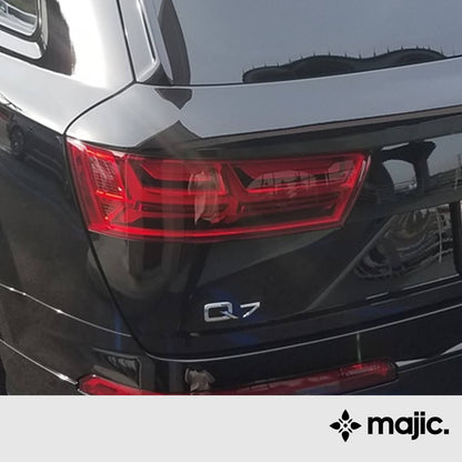 Audi Night Black Paint (L041)