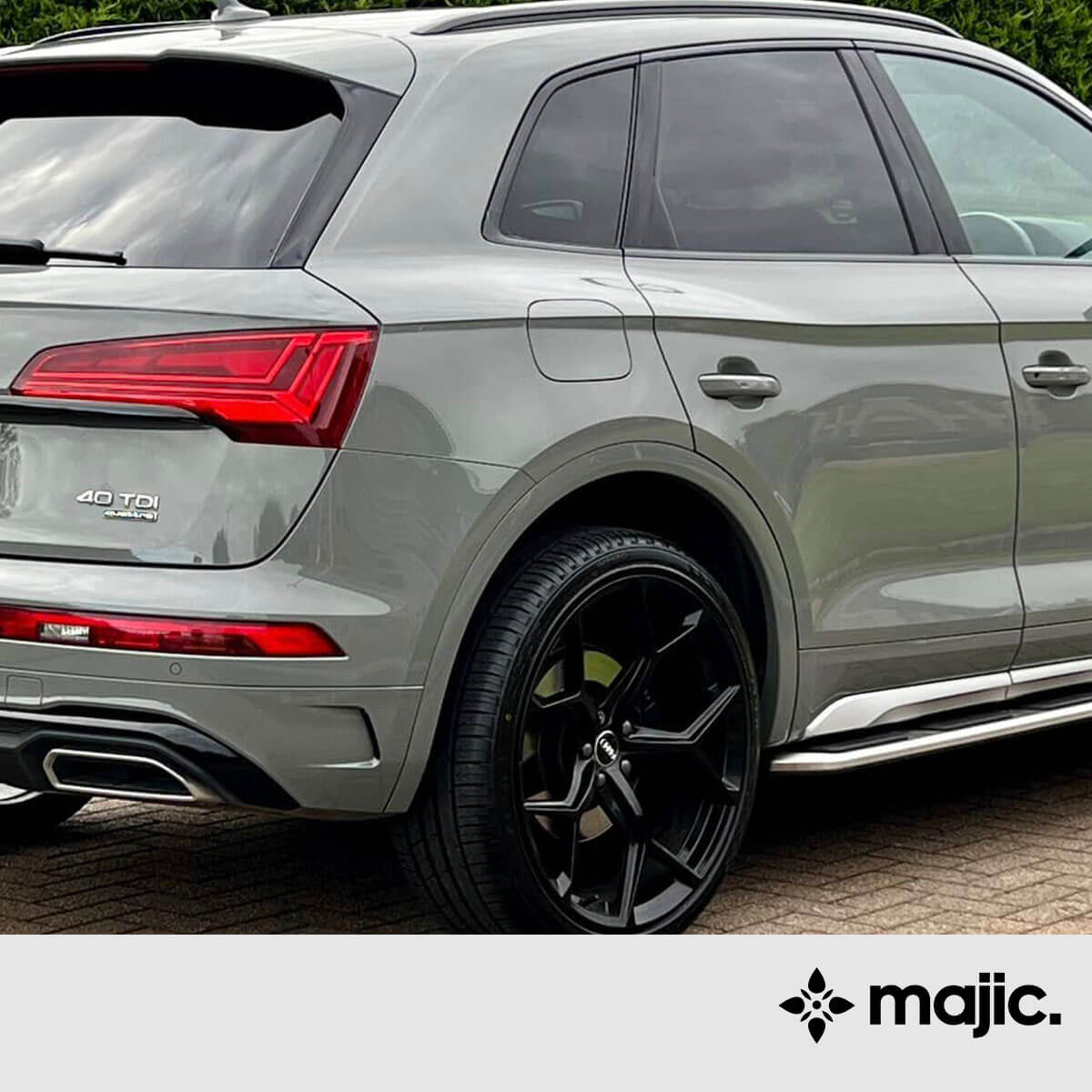 Audi Quantum Grey Paint (LX7B)