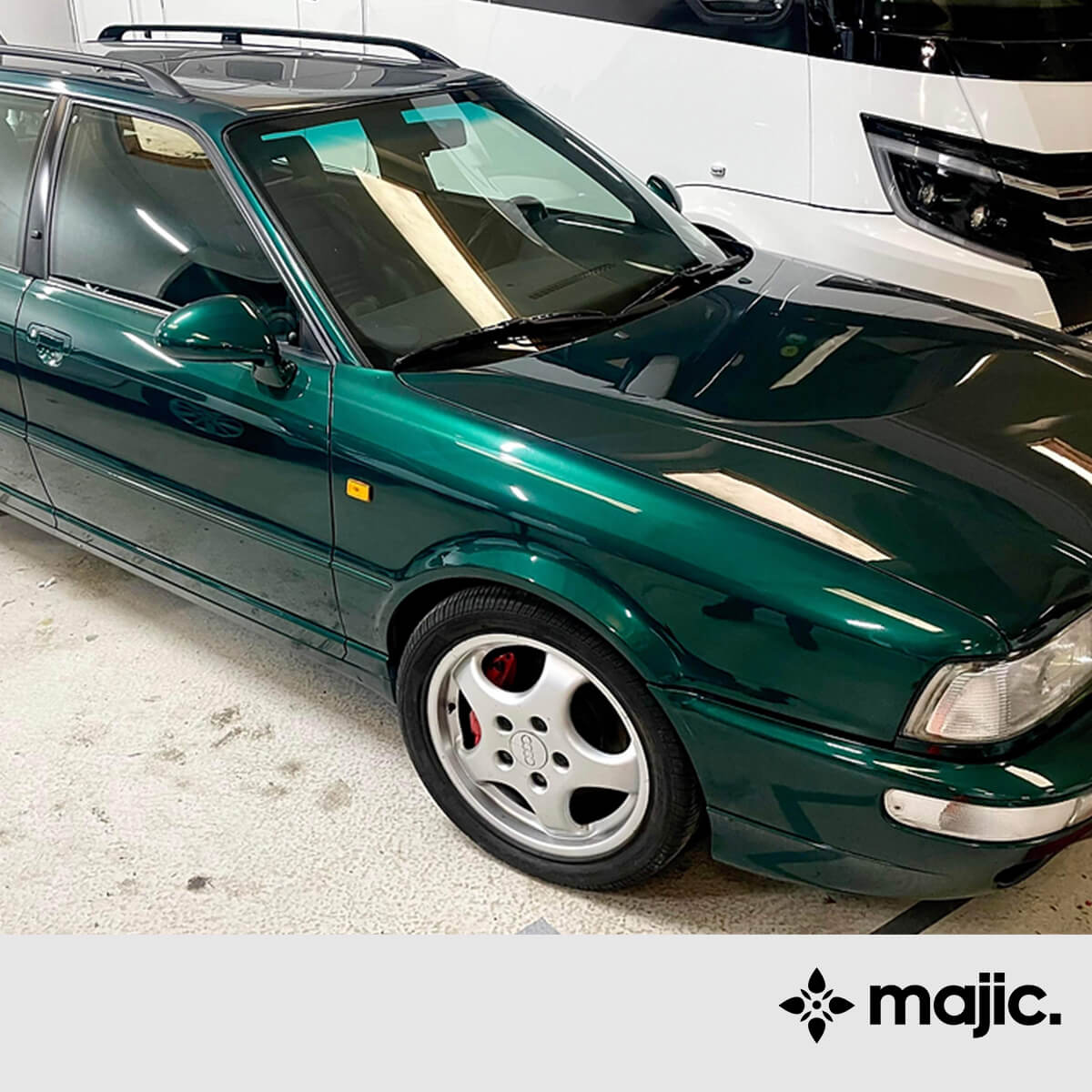 Audi Ragusa Paint (LY6P)
