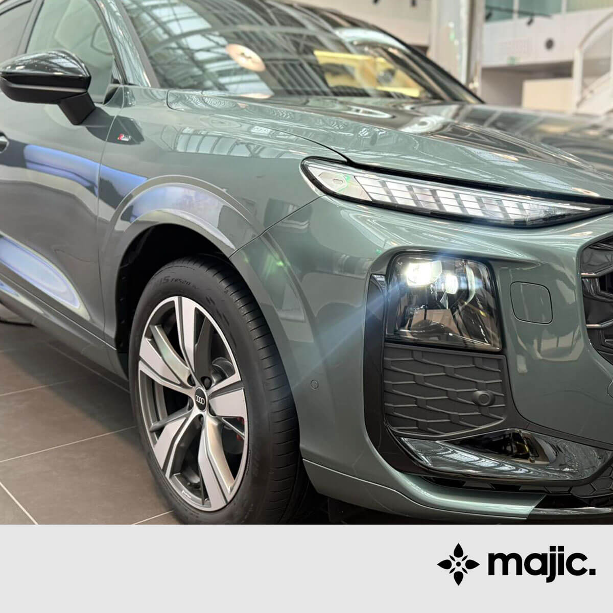 Audi Sage Green Paint (LX6Z)