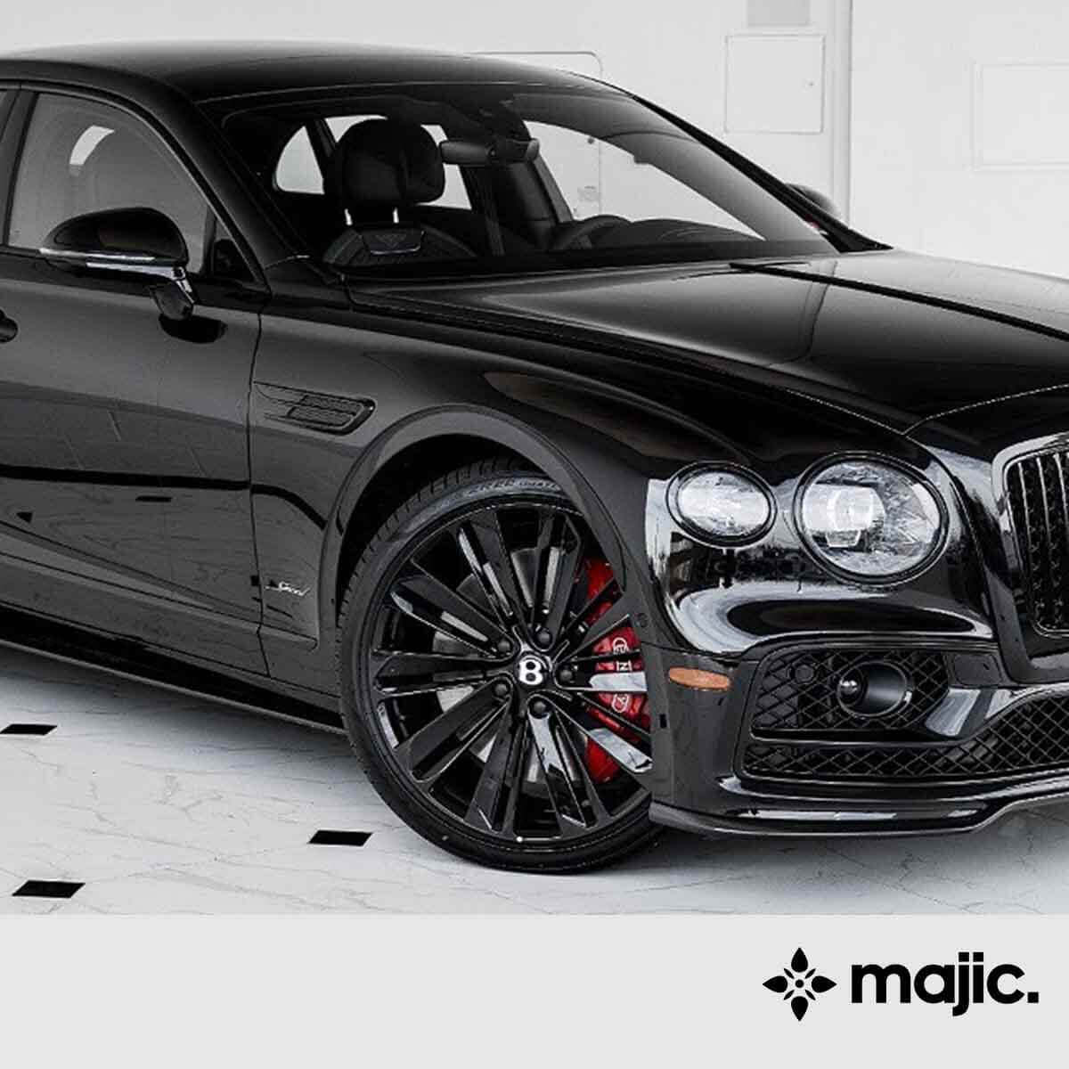 Bentley Black Crystal Paint (6923)