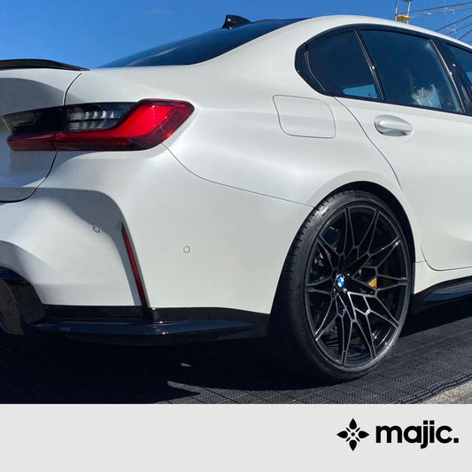 BMW Brilliant White Metallic Paint (U21)