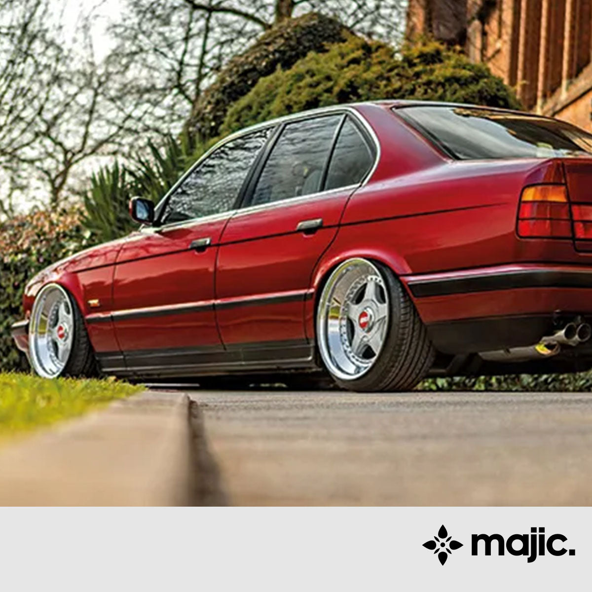 BMW Calypso Red Paint (252)