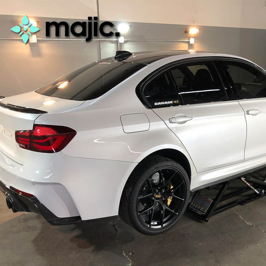 BMW Mineral White Paint (A96)
