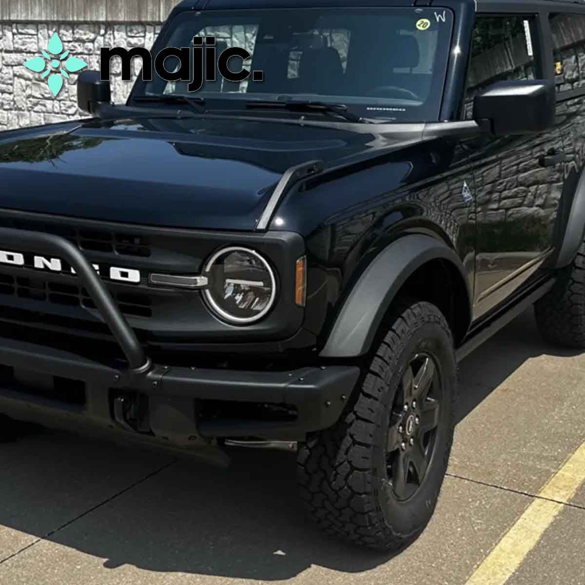 Ford Diamond Black Paint (W9)