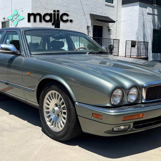 Jaguar Jade Green Paint (HEV)