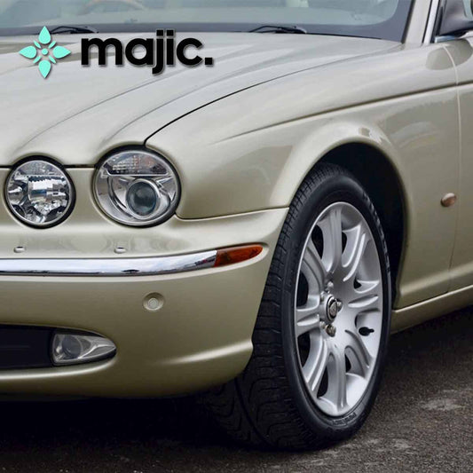 Jaguar Sovereign Gold Paint (GDF)