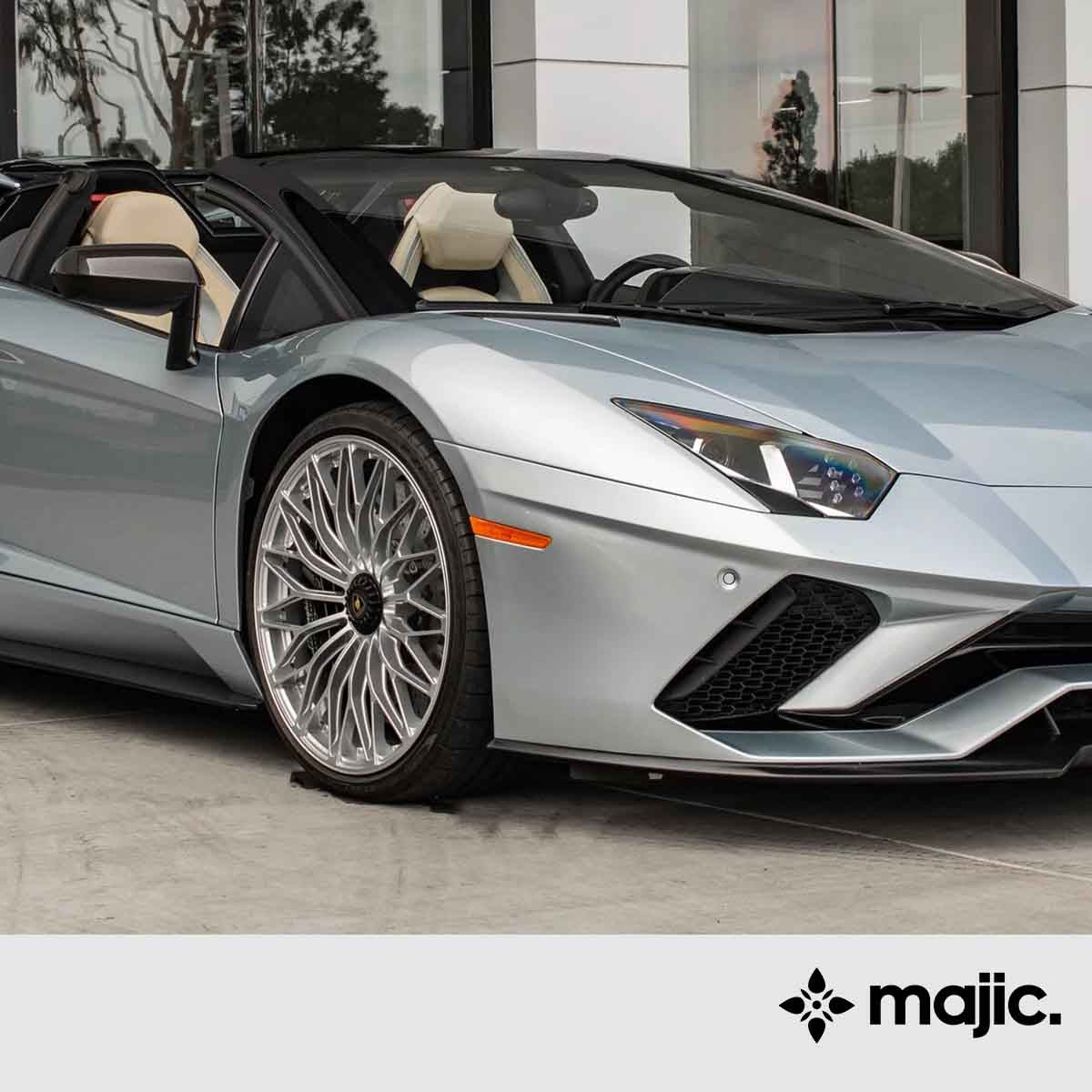 Lamborghini Azzurro Thetys Paint