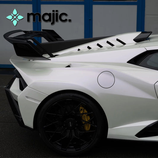 Lamborghini Bianco Comes Paint