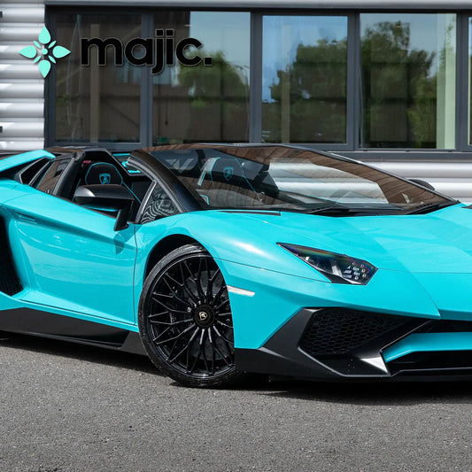 Lamborghini Blu Glauco Paint