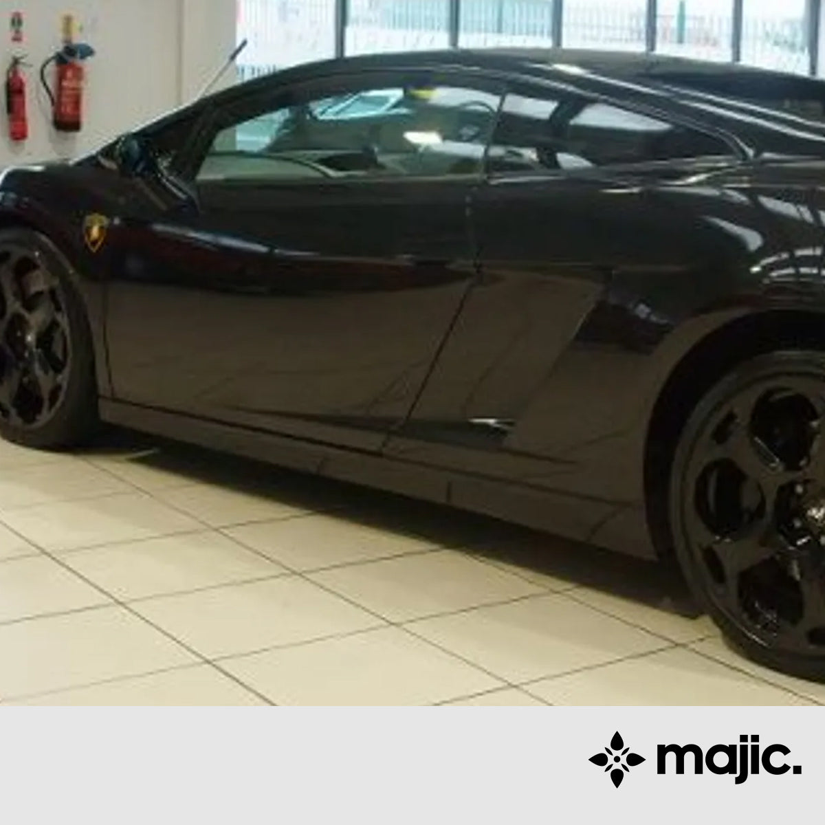 Lamborghini Nero Osyris Paint (LZ9W)