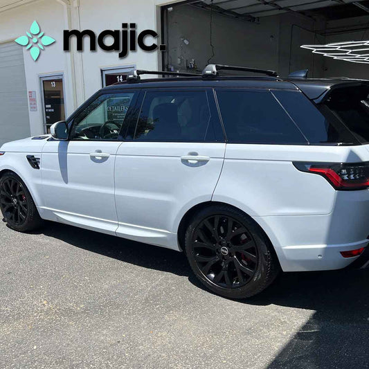 Land Rover Yulong White Paint (NAK)