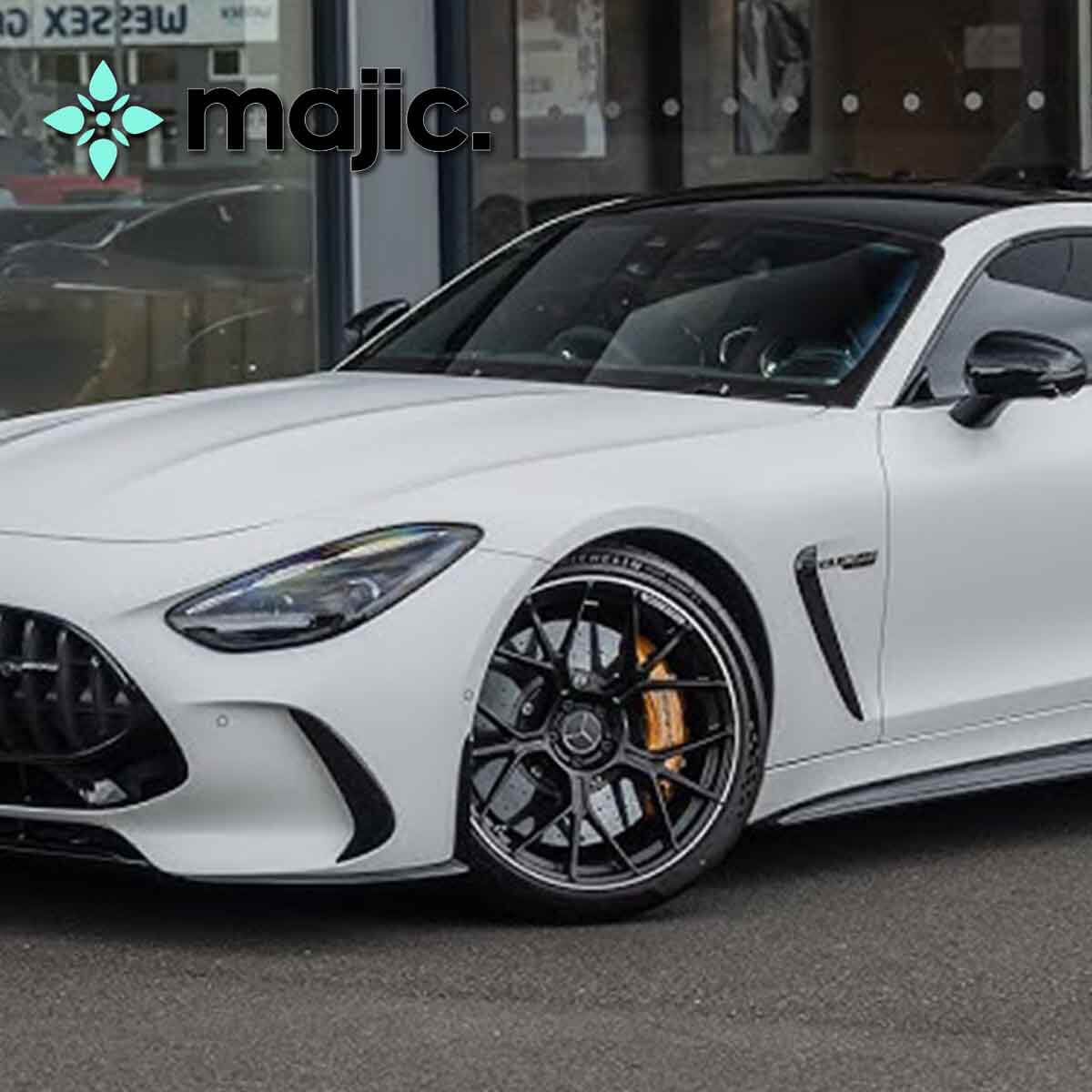 Mercedes Opalite White Paint (885)