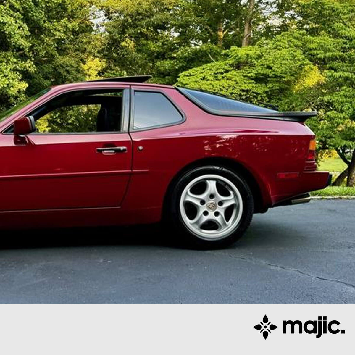 Porsche Crimson Red / Malvern Red Paint (LY3E)