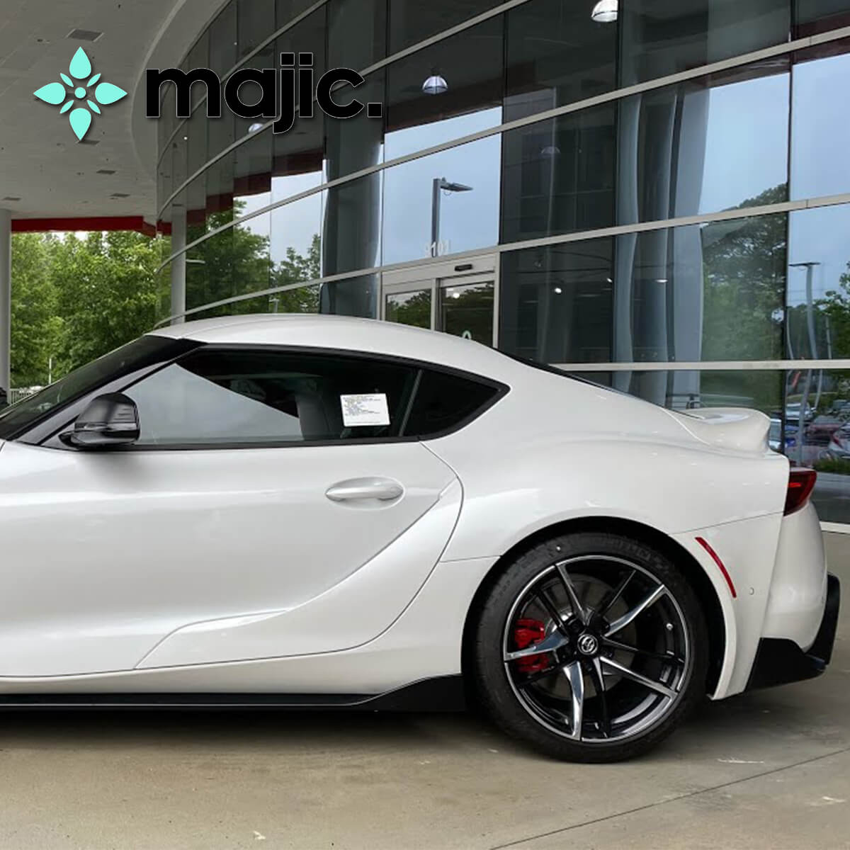 Toyota Absolute Zero White Paint (D01)