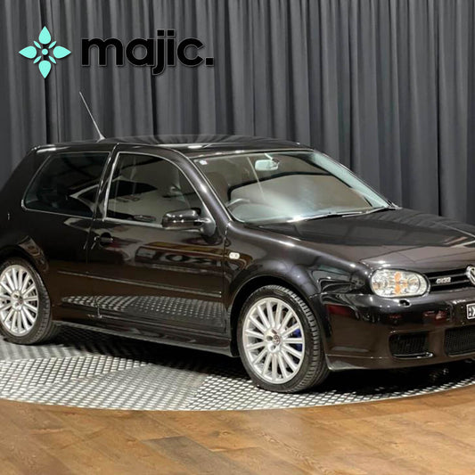 Volkswagen Black Magic Paint (LC9Z)