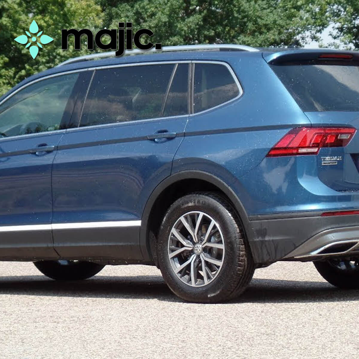 Volkswagen Blue Silk Metallic Paint (LD5L)