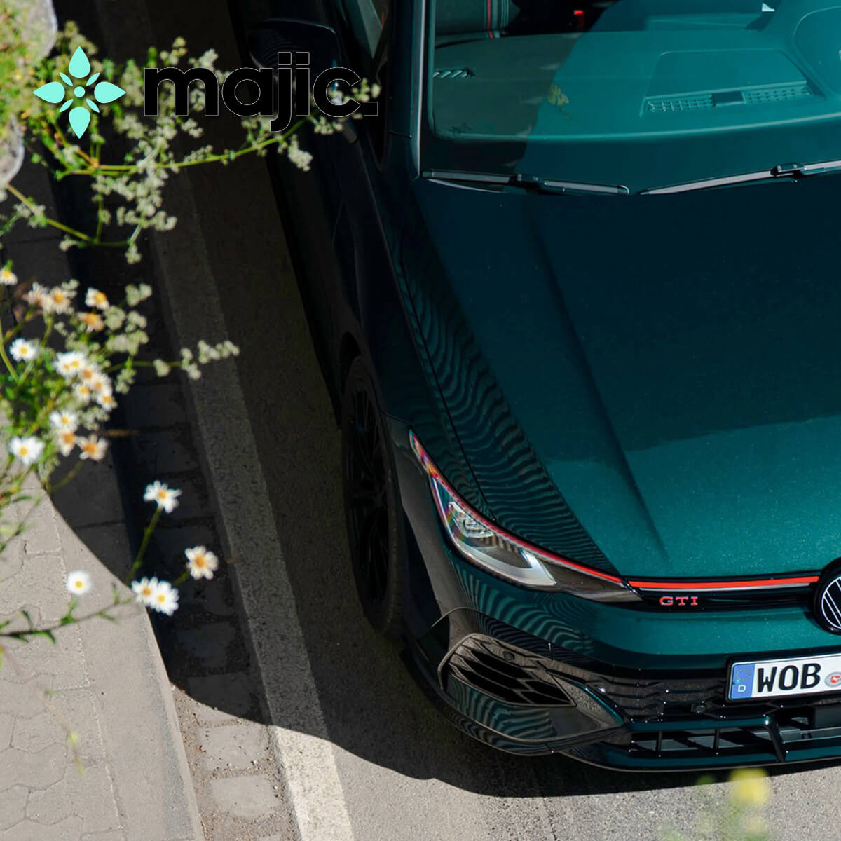 Volkswagen Dark Moss Green Paint (LC6Q)