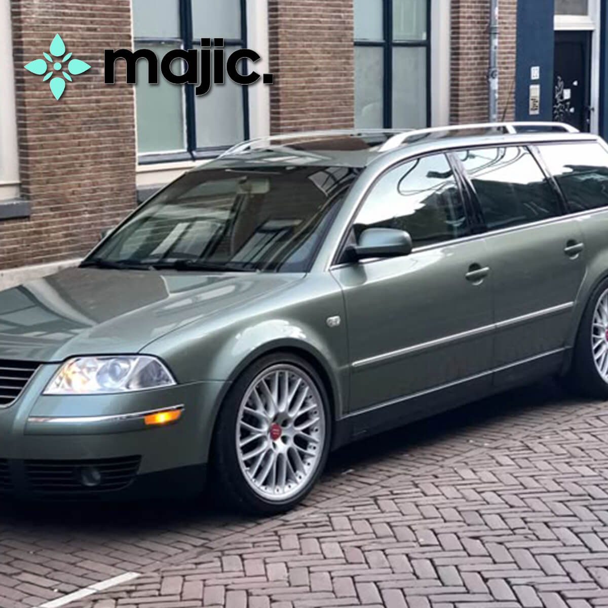 Volkswagen Fresco Green Paint (LA6W)