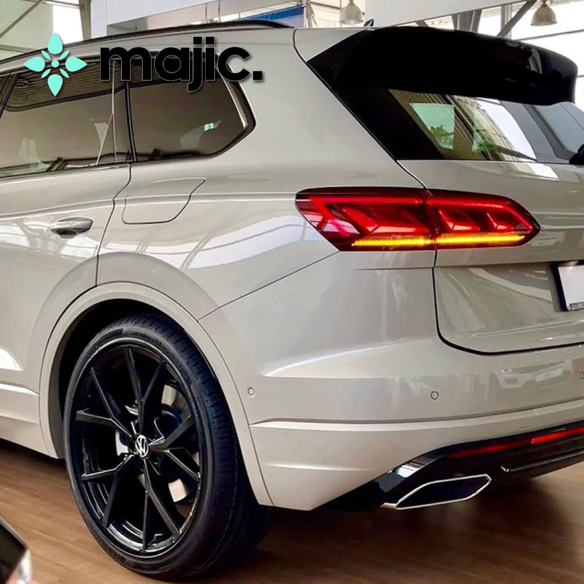 Volkswagen Sechura Beige Paint (LL1X)