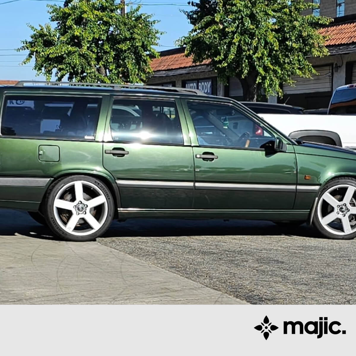 Volvo Dark Olive Paint (421)